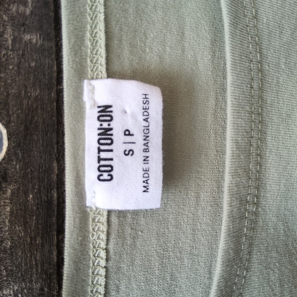 Cotton On light green long sleeved top size small - Picture 2 of 7